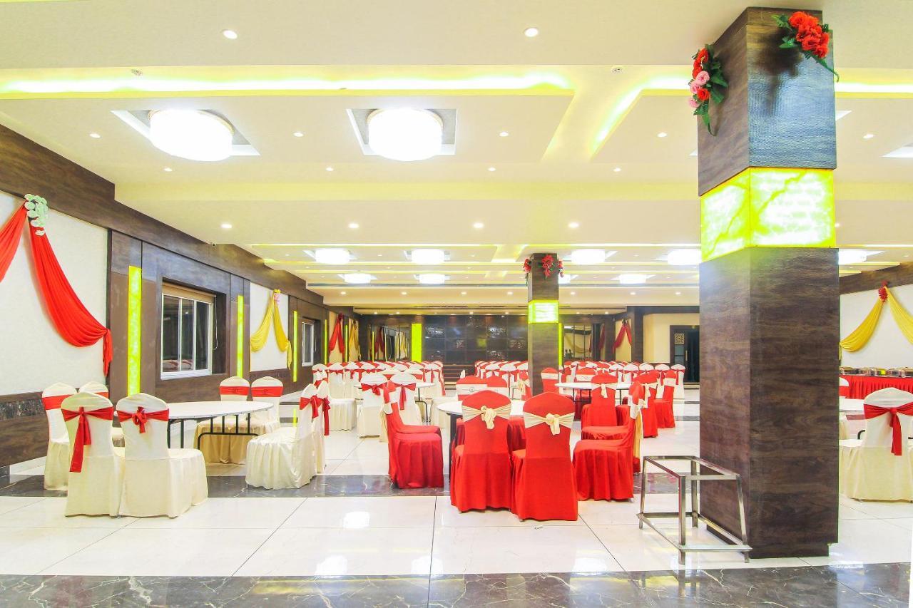 Hotel Moments Lucknow Exterior foto
