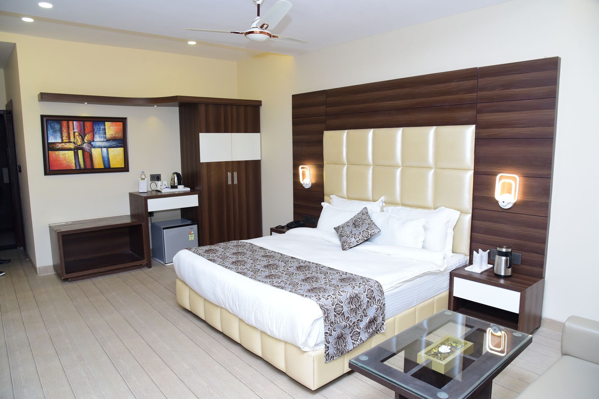 Hotel Moments Lucknow Exterior foto