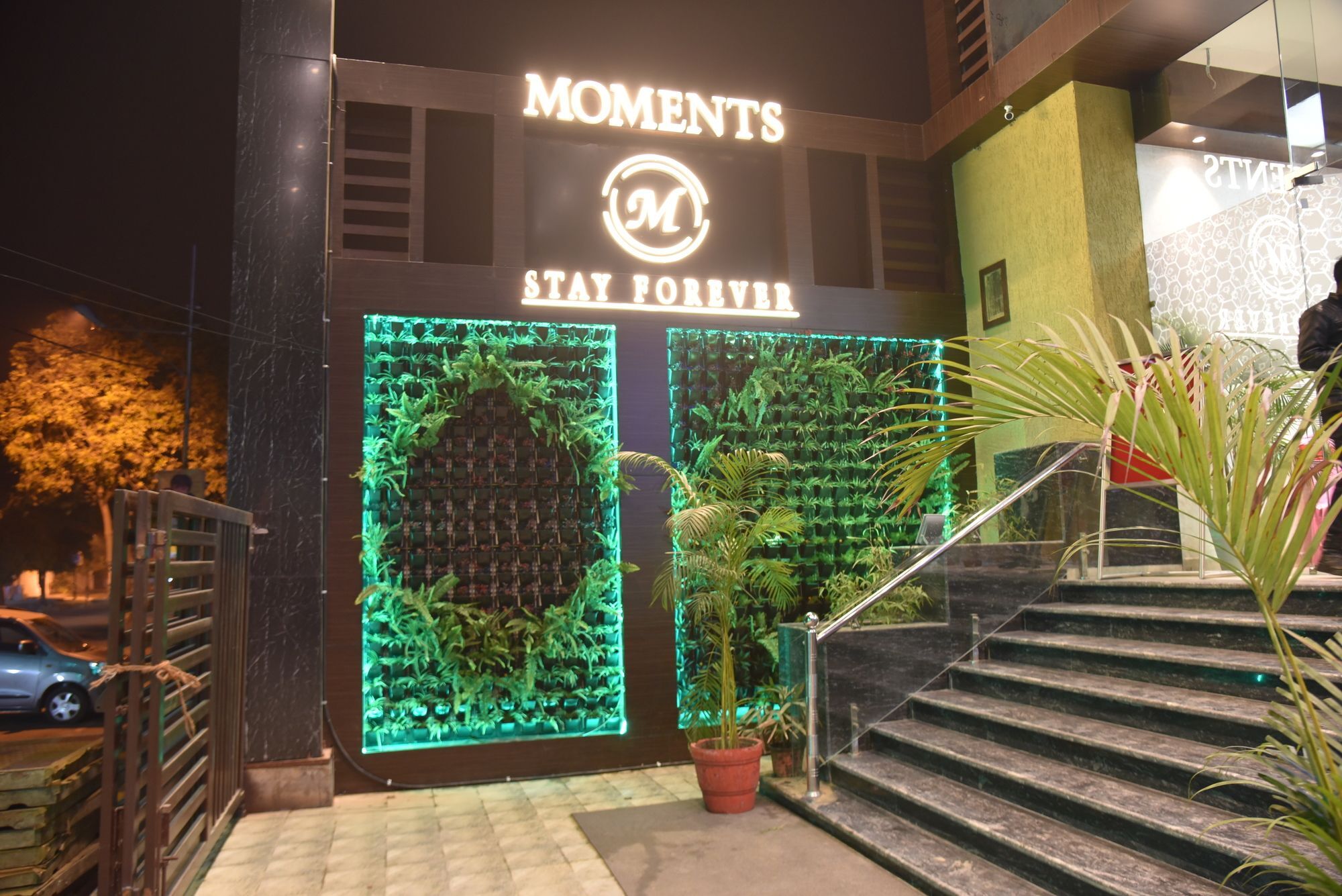 Hotel Moments Lucknow Exterior foto